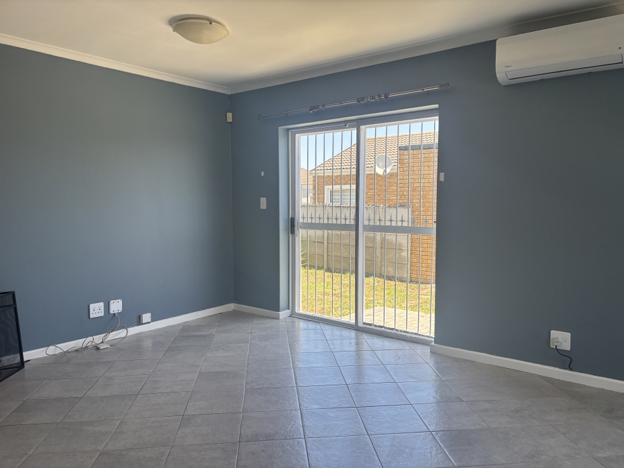 3 Bedroom Property for Sale in Zonnendal Western Cape